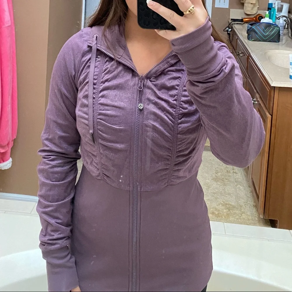 Reversible Lululemon dusty purple jacket size 6 like new - Picture 2 of 5